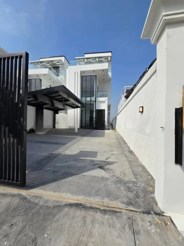 house photo